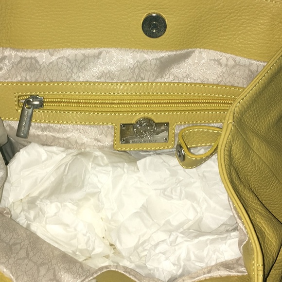 Italian Leather Handbag - Picture 2 of 4